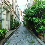 Close To Eiffel Tower - Family House