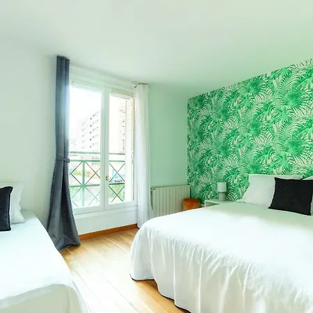 Close To Eiffel Tower - Family House * Paris