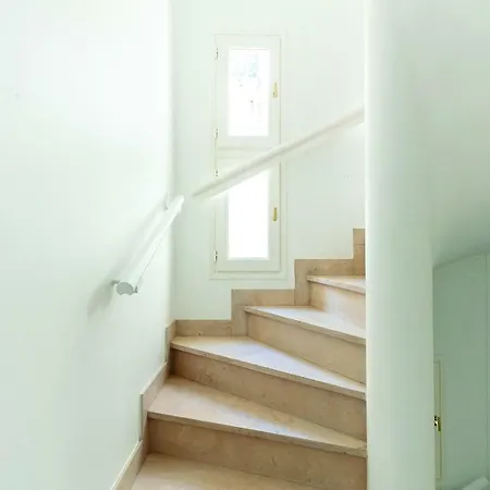 Close To Eiffel Tower - Family House