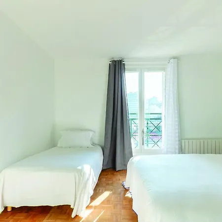 Close To Eiffel Tower - Family House