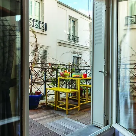 Close To Eiffel Tower - Family House
