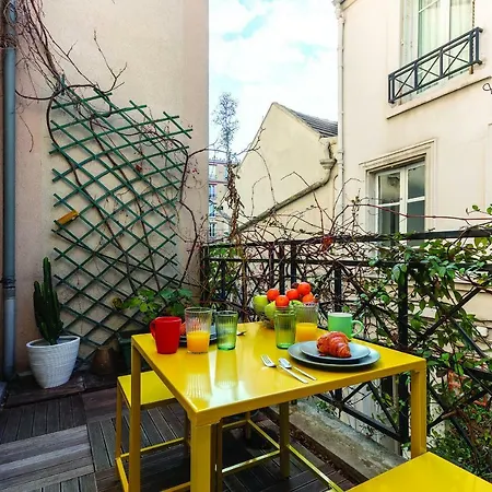 Close To Eiffel Tower - Family House Parigi
